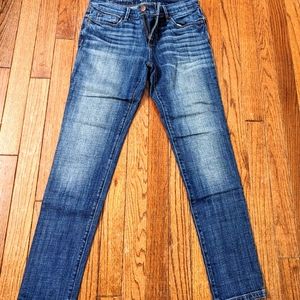 Jeans in size 25